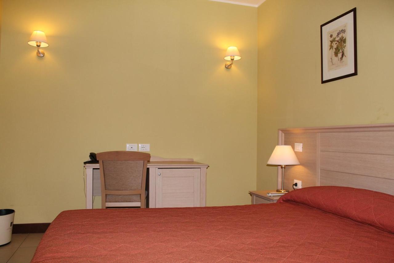 Il Parco Sul Mare Resort & Spa Торторето Номер фото
