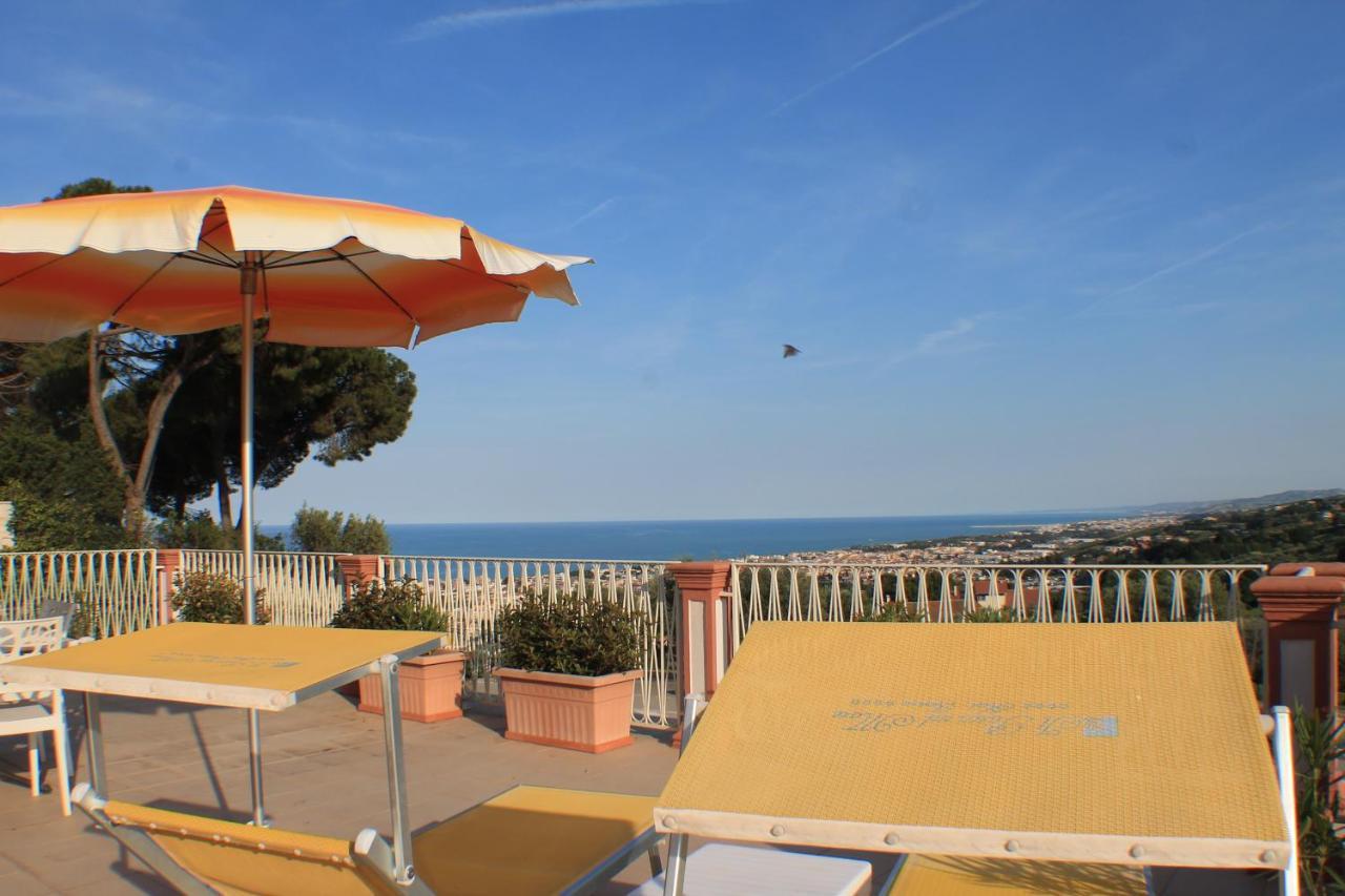 Il Parco Sul Mare Resort & Spa Торторето Экстерьер фото
