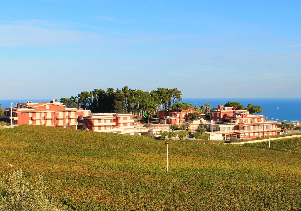 Il Parco Sul Mare Resort & Spa Торторето Экстерьер фото